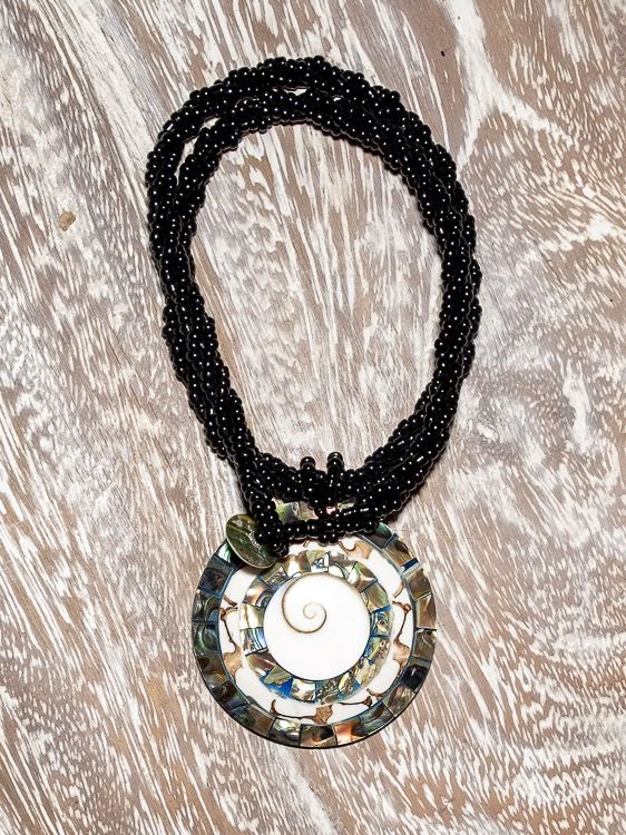 Náhrdelník perličkový s přívěškem - IS0001-044