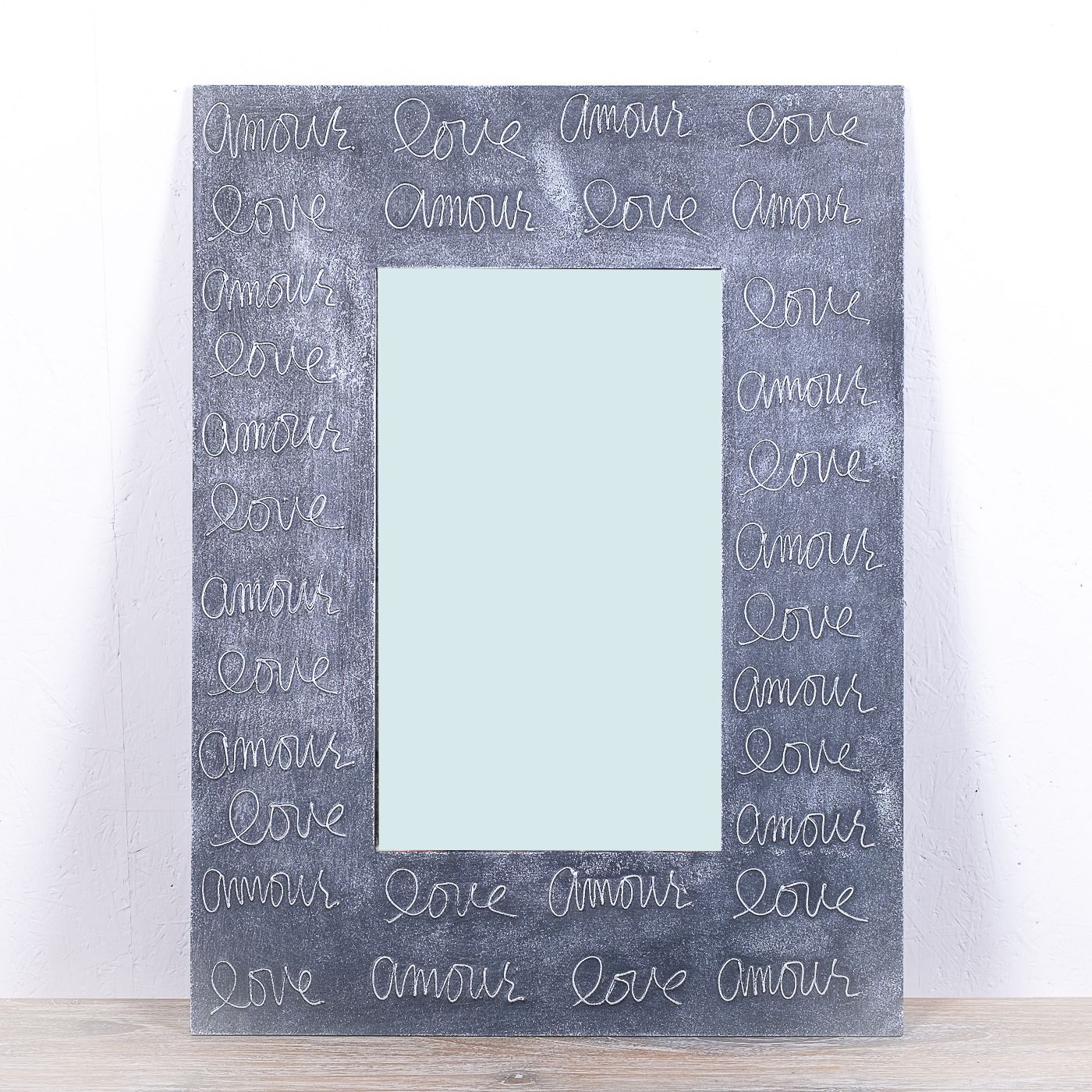 Zrcadlo s dřevěným dekorativním rámem, ruční práce - ID1703317