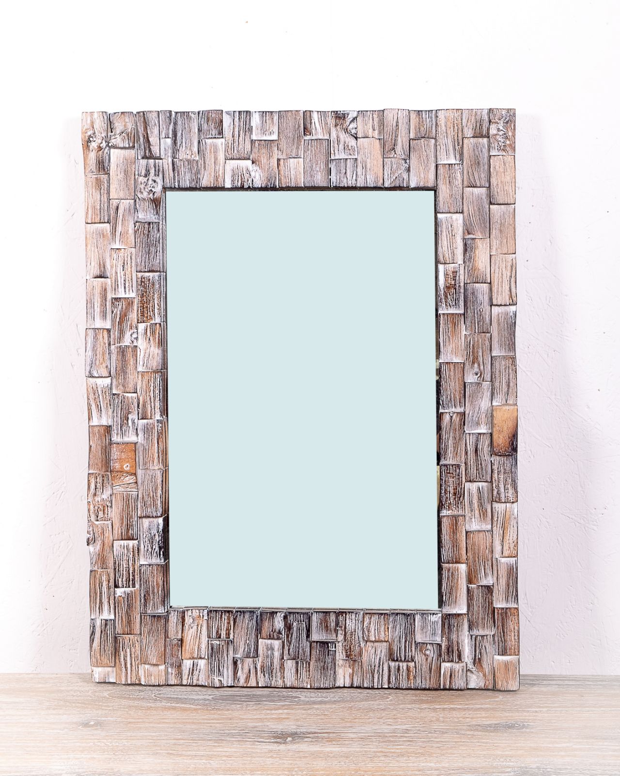 Zrcadlo s dřevěným vyřezávaným rámem 100 x 60 cm, ruční práce - ID1601720